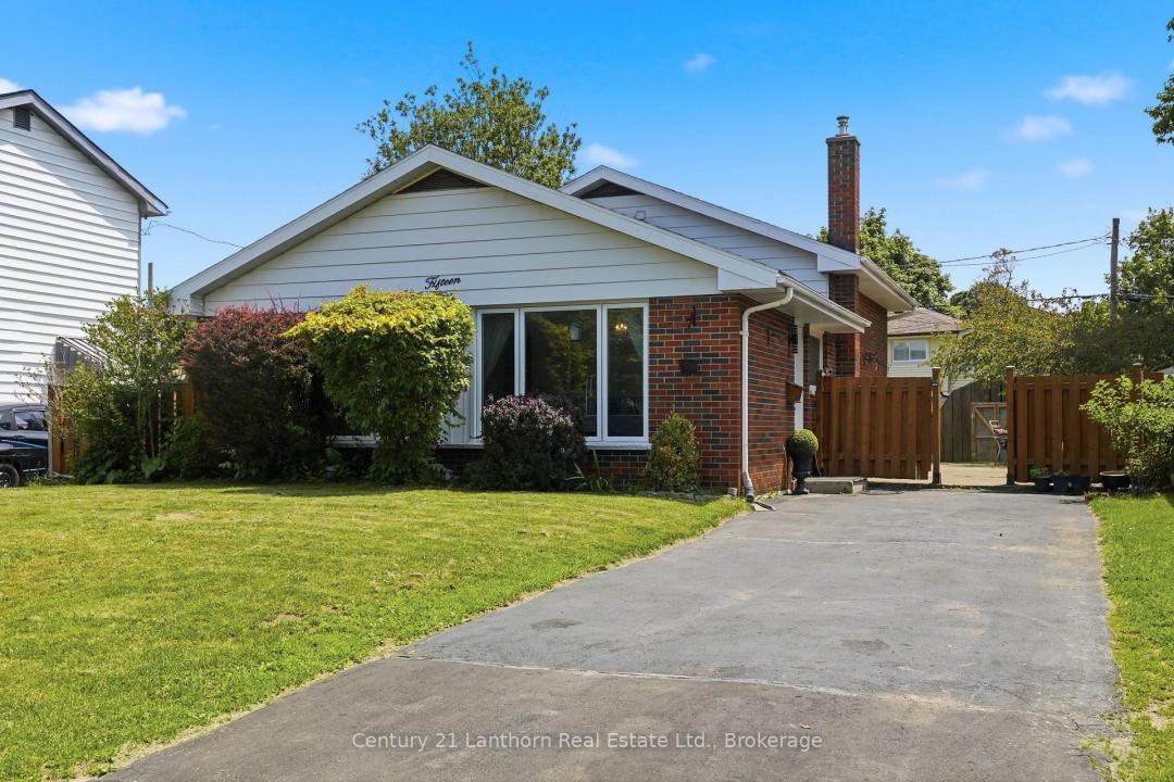 15 WILSON CRESCENT, Quinte West, 安大略省 K8V 1Y2, 加拿大