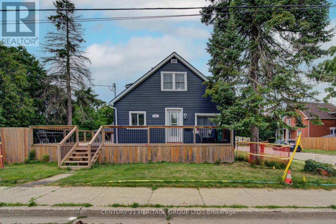 42 HENRY STREET, Cambridge, Ontario N1R 3W4, Kanada