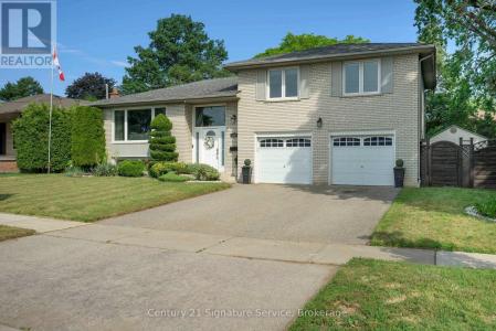 1563 BRENTANO BOULEVARD, Mississauga (lakeview), Ontario L4X 1A5, Canada