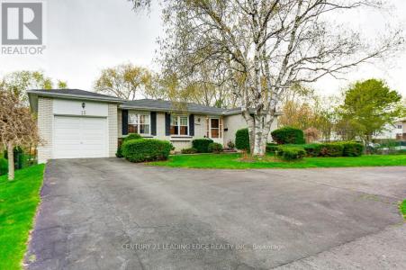 15 BAKERDALE ROAD, Markham (bullock), Ontario L3P 1J3, Canada