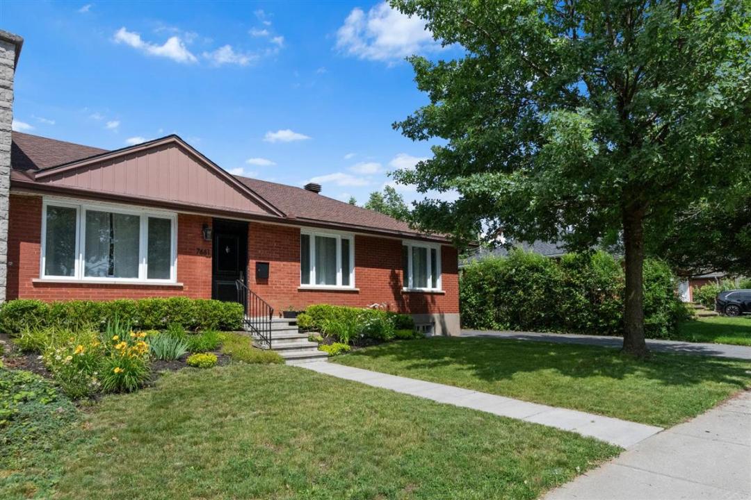 7661 Rue Ostell-Crescent, Montréal (Côte-des-Neiges/Notre-Dame-de-Grâce), Québec H4P 1Y7, Canada