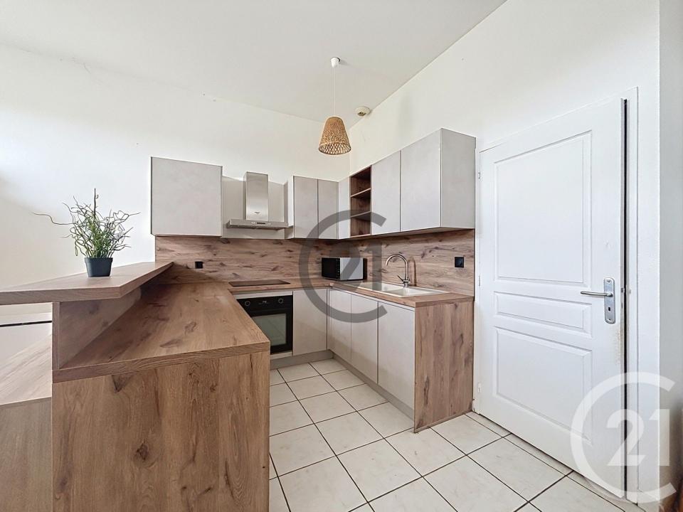 Sens, Bourgogne 89100, France