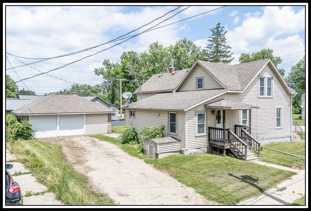 803 Shiocton Street, New London, Wisconsin 54961-1161, États-Unis