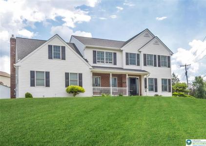 1252 Winter Lane, Easton, Pennsylvania 18040-8263, USA