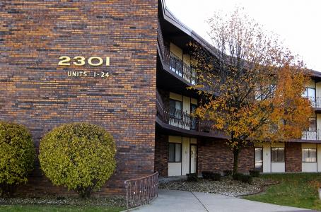 2301 Holiday Terrace #11, Lansing, Illinois 60438, Estados Unidos