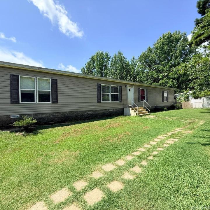 5894 Gr 443 Road, Marmaduke, Arkansas 72443