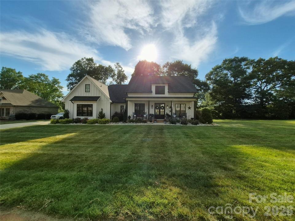 1877 Cline Farm Road, Lincolnton, Kuzey Karolina 28092, Amerika Birleşik Devletleri