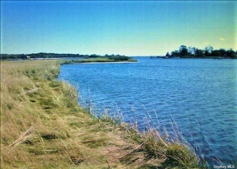 VL Private (Row) Road S, Mastic Beach, Nowy Jork 11951, USA