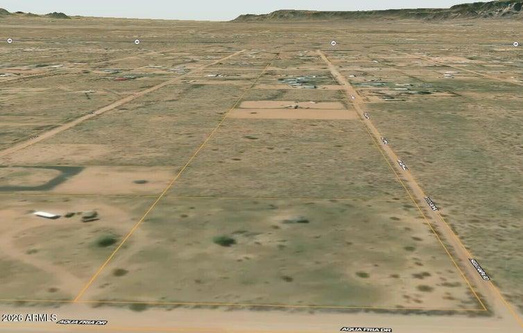 xx N Hassayampa RD 15, Golden Valley, Arizona 86413, États-Unis
