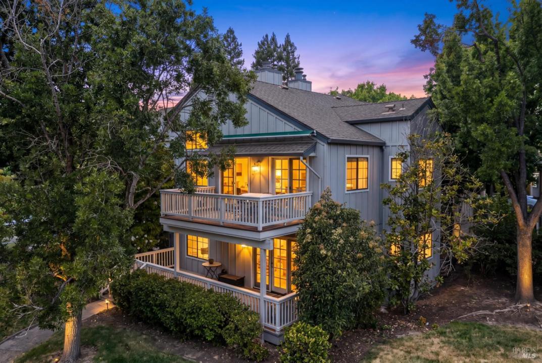 18120 Vassar Ct, Sonoma, California 95476