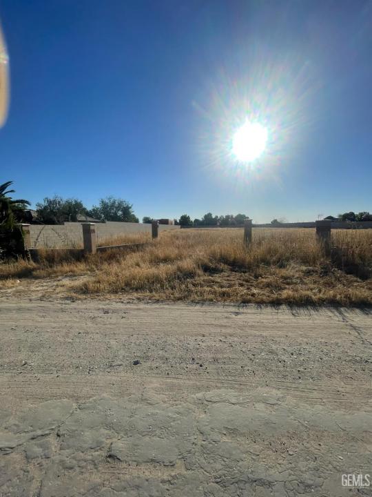 Noble, Bakersfield, Califórnia 93314, Estados Unidos