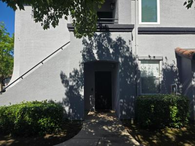 5201 Laguna Oaks Drive 121, Elk Grove, California 95758, USA