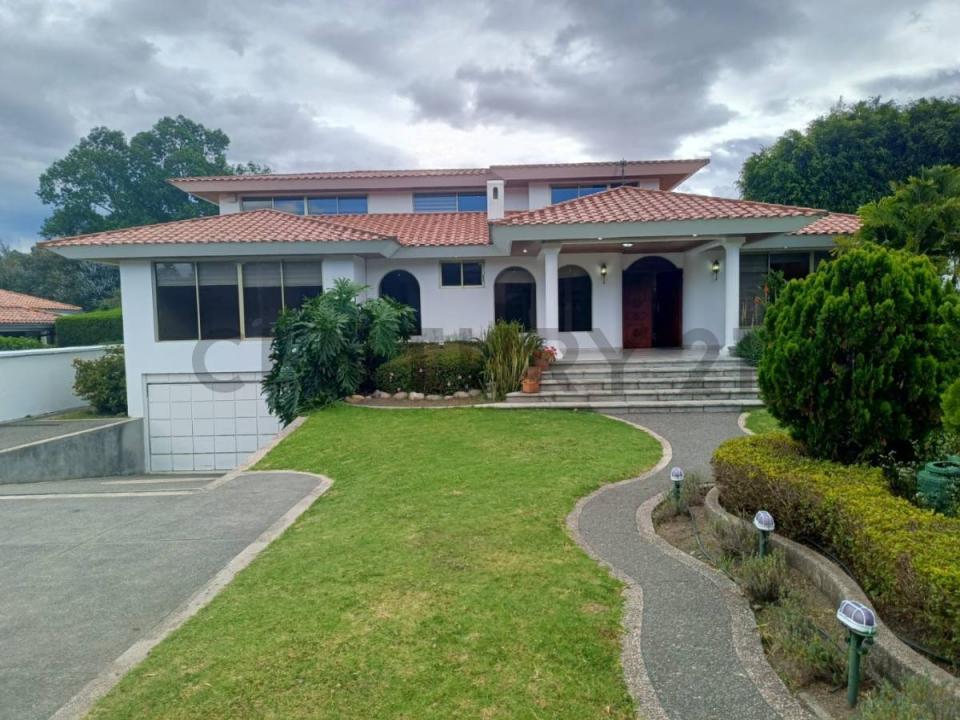 Urbanización Portal de Cumbayá s/n, Quito, Pichincha 00001, Ecuador