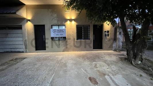 Poeta Risso 1206, Hurlingham, GBA Oeste 00001, Argentina