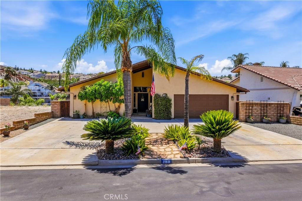 21931 Strawberry, Canyon Lake, California 92587, Estados Unidos