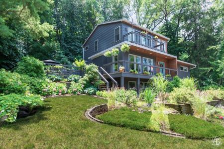 33 Beach Lane, Portage, Indiana 46368, USA