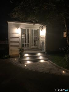 309 North Grand Street, Suffield, Connecticut 06093, USA