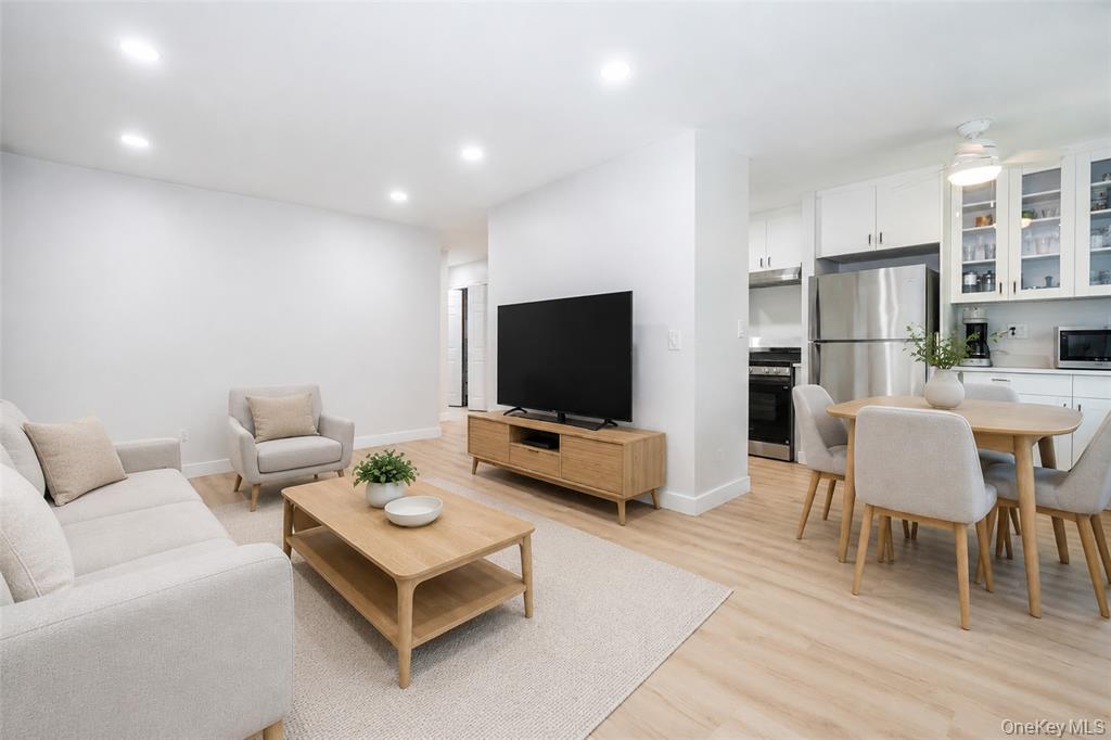 643 Pelham Road Unit #4D, New Rochelle, New York 10805, États-Unis