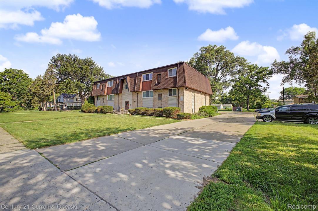 34190 Forest Street, Wayne, Michigan 48184