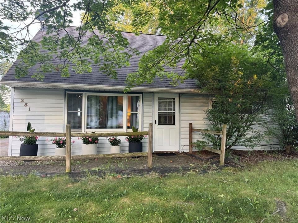 251 Idlewood Road, Austintown, Ohio 44515, États-Unis