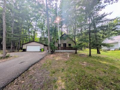2867 E Higgins Lake Drive, Roscommon, Michigan 48653, HOA KỲ
