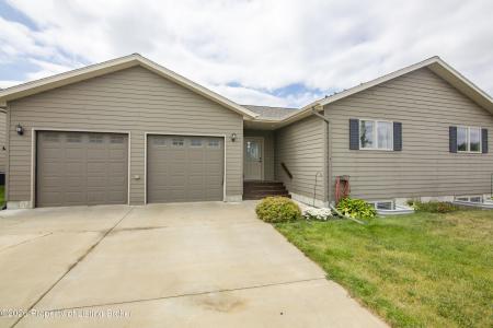 658 4th Avenue, Dickinson, North Dakota 58601, USA