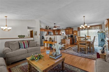 123 Rice Avenue, East Providence, Rhode Island 02914, USA