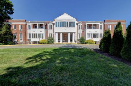520 Turnpike, C221, Pompton Plains, New Jersey 07444, HOA KỲ