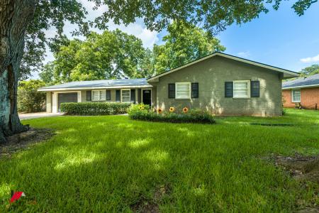 4421 Fern Avenue, Shreveport, Louisiana 71105, USA
