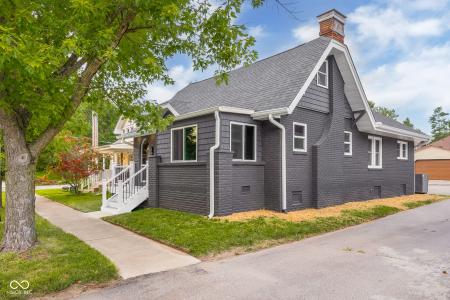 1647 Washington Street, Columbus, Indiana 47201, USA
