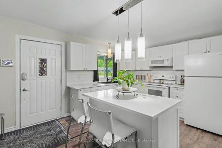 5620 ROCKDALE ROAD W, Orleans - Cumberland And Area, Ontario K0A 3H0, Canada
