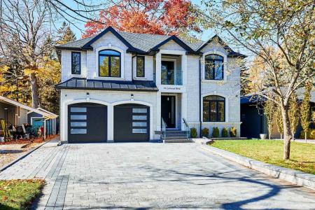 24 LARWOOD BOULEVARD, Toronto, Ontario M1M 2M5, Canada