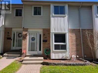 110 DEVERON CRESCENT, London South (south T), Ontario N5Z 4W7, Canada