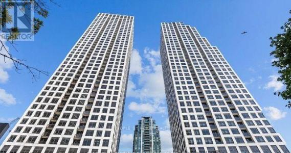 30 ELM DRIVE WEST, Mississauga (fairview), אונטריו L5B 0N6, קנדה 