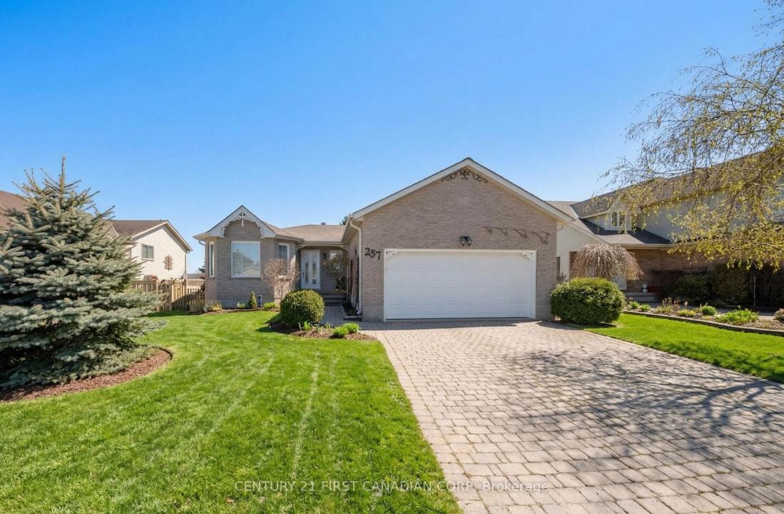 257 FENNEL STREET, Blandford-Blenheim-, Ontario N0J 1S0, CANADÁ
