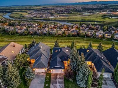 19 GLENEAGLES VIEW, Cochrane, アルバータ T4C 1N9, カナダ