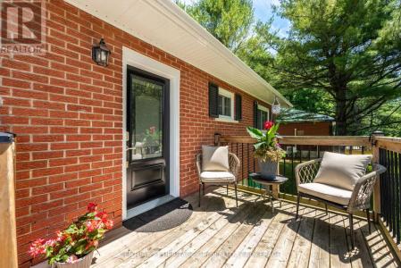 471 LYNDHURST ROAD, Leeds And The Thousand Islands, Ontario K0E 1N0, Kanada
