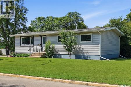 1397 7TH STREET E, Prince Albert, Saskatchewan S6V 0V2, Canada
