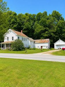 562 Highgate Road, Highgate, Vermont 05459, USA