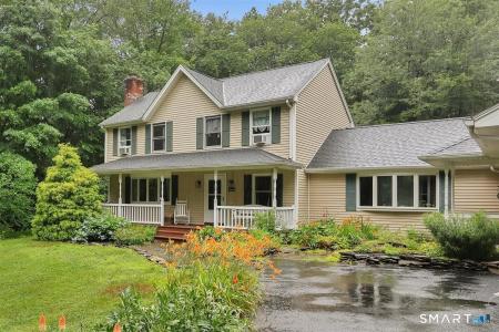 11 Brookside Court, East Hampton, Connecticut 06424, USA