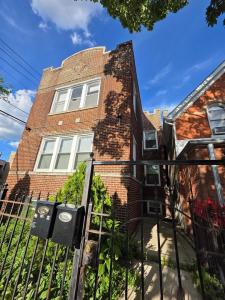 1543 N. Avers Ave, Chicago, Illinois 60651, USA