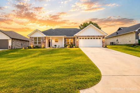 435 Cedar Hill Loop, Lufkin, Texas 75904, USA
