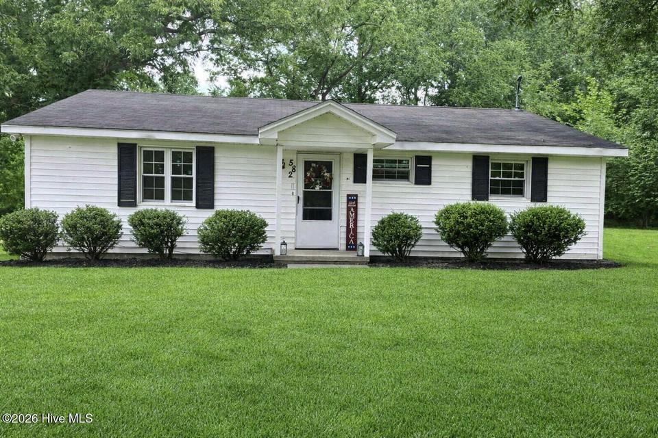 582 Saw Mill Road, Rocky Mount, Caroline Du Nord 27801, États-Unis
