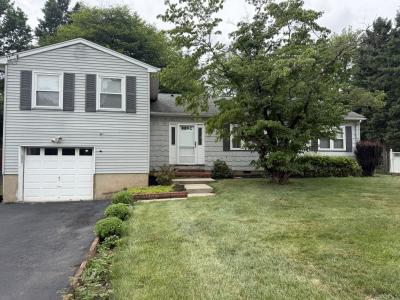 652 Holly lane, North Brunswick, New Jersey 08902, USA