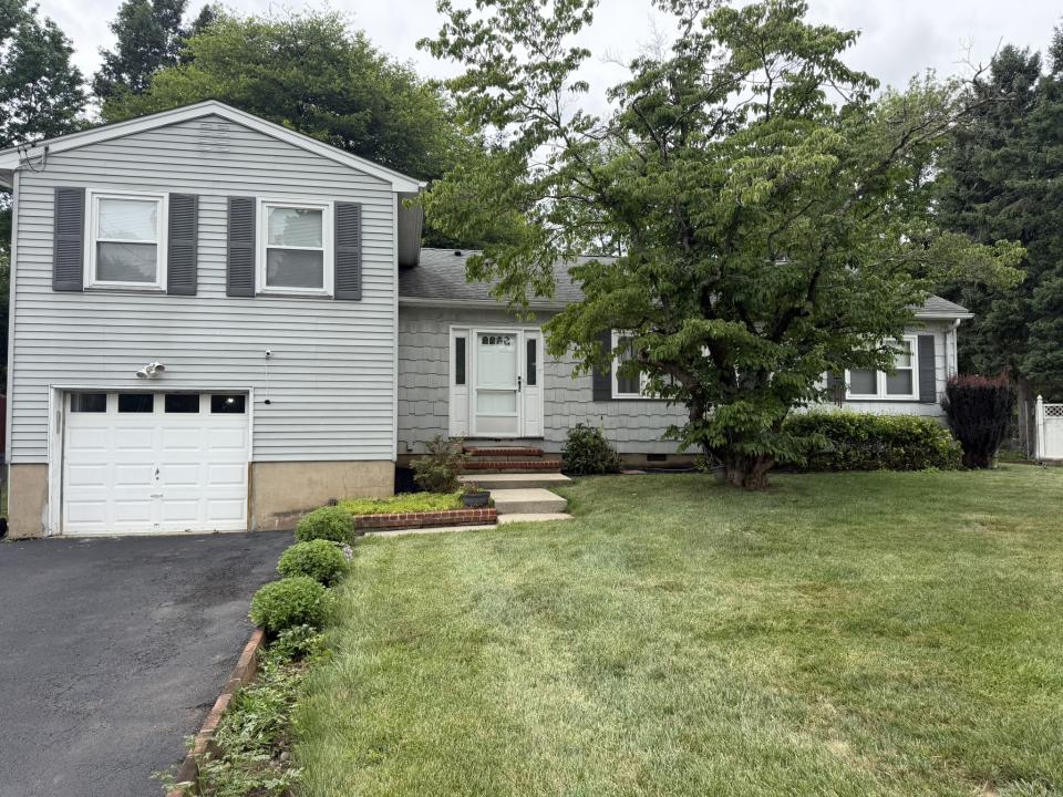 652 Holly lane, North Brunswick, New Jersey 08902, Stati Uniti