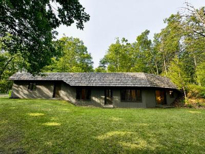 2318 W Sunset Drive, Higgins Lake, Michigan 48627, USA