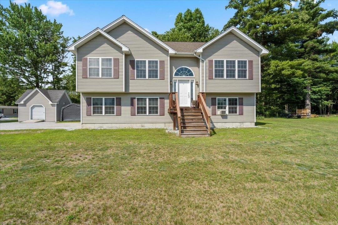 123 Meadow Lane, Highgate, Vermont 05459, Stati Uniti