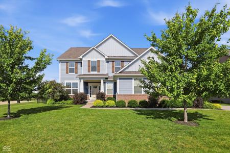 8752 Windpointe Pass, Zionsville, Indiana 46077, États-Unis
