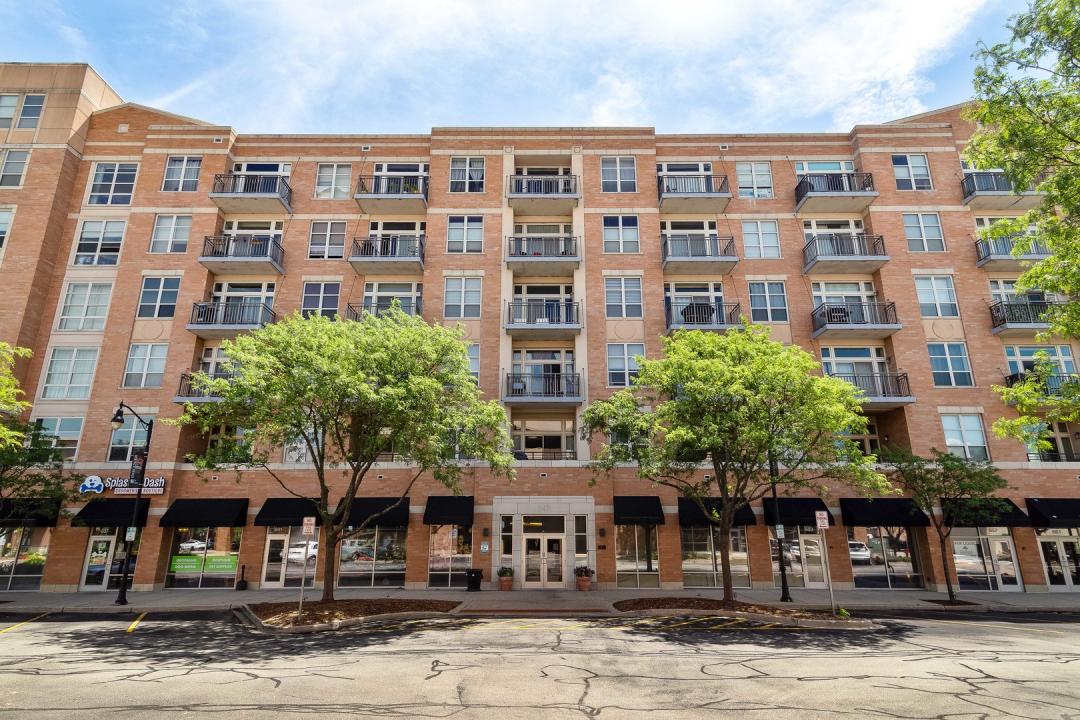 647 Metropolitan Way , 214, Des Plaines, Illinois 60016, Stati Uniti