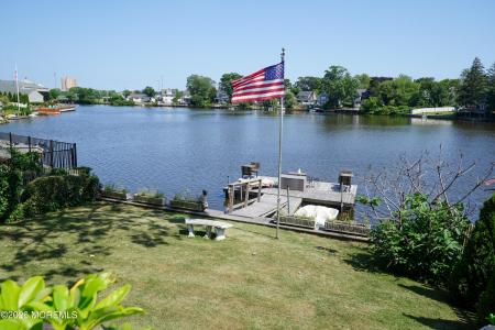 21 Wanamassa Point Road, Ocean Twp, New Jersey 07712, USA
